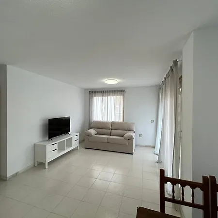公寓 Piso Playa Locos *