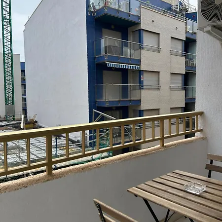 アパート Piso Playa Locos *